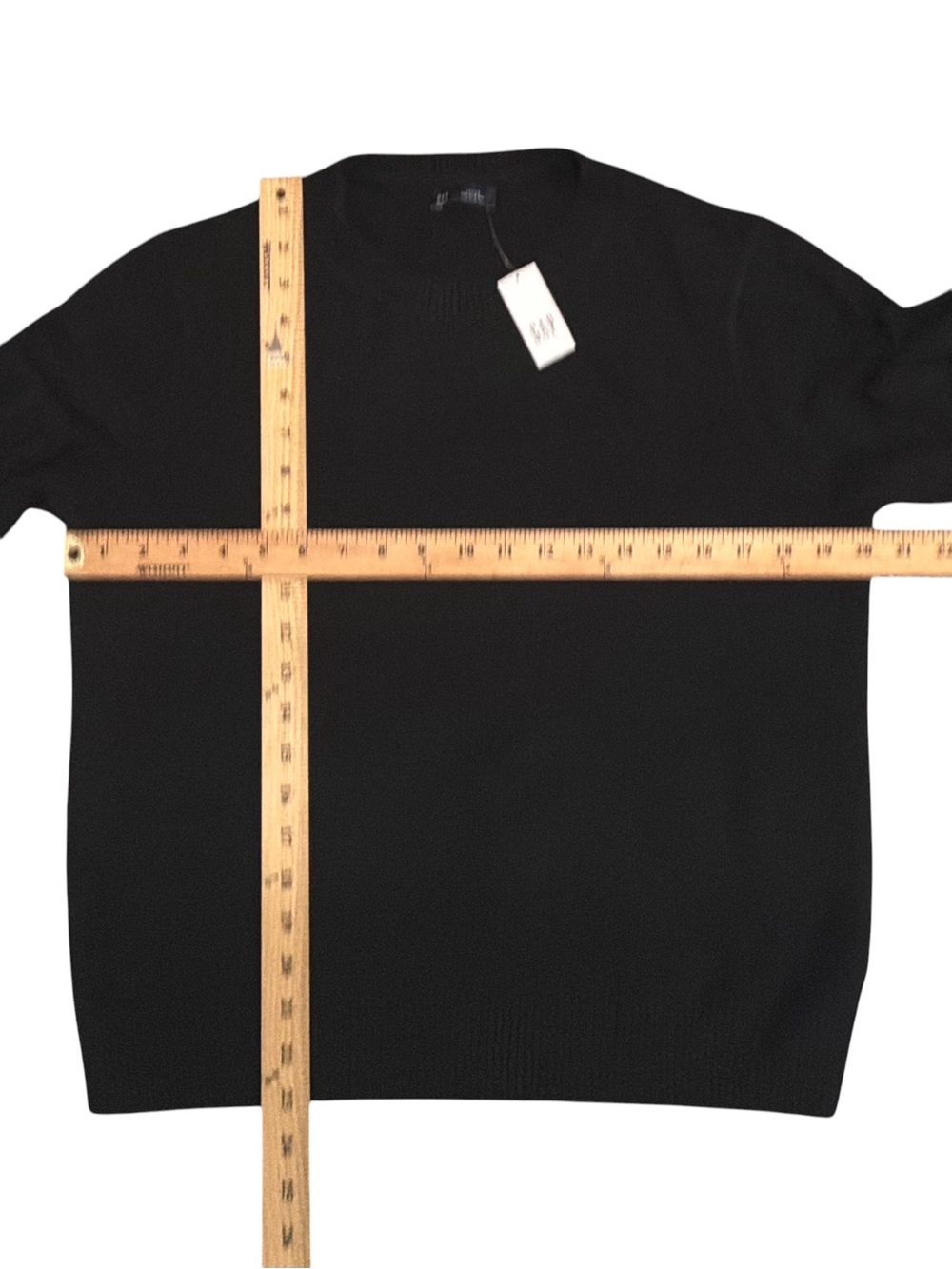 NWT Cashsoft Crewneck Sweater in Black
